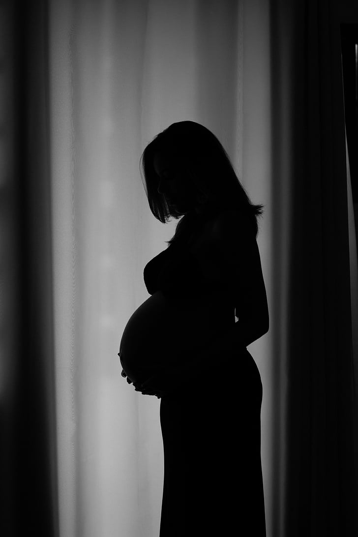 The Ultimate Guide to Pregnancy and Breastfeeding-Safe Skincare